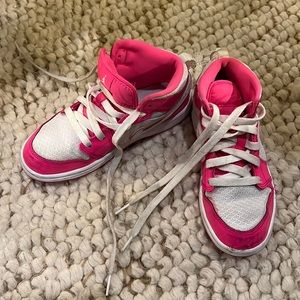 Kids Nike Air Jordan size 1Y EUR32